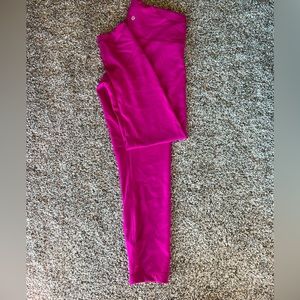 Size 10 Lululemon Wunder 25”